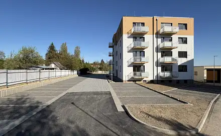 Prodej bytu 1+kk 25 m², Holice, okres Pardubice