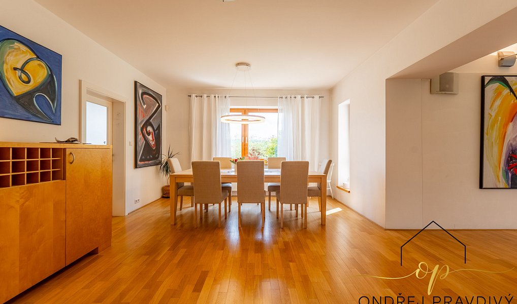 Prodej domu 237 m² s pozemkem 1 360 m², Liteň – náhled fotky 13