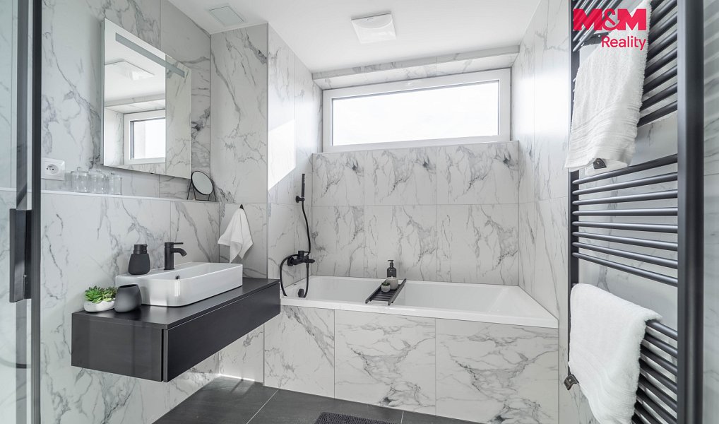Prodej bytu 4+kk 141 m², Rokycany – náhled fotky 16