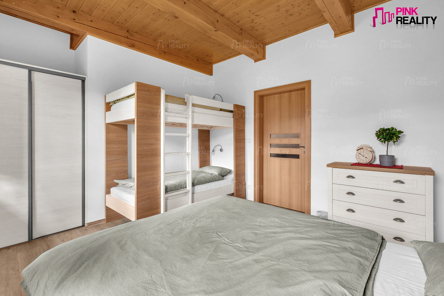 Prodej ubytovacího objektu 184 m² — photo 3