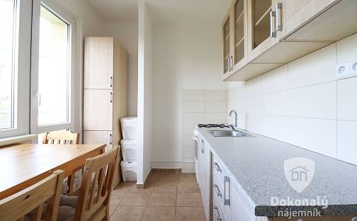 Pronájem bytu 1+1 39 m², Finská, Kladno - Kročehlavy