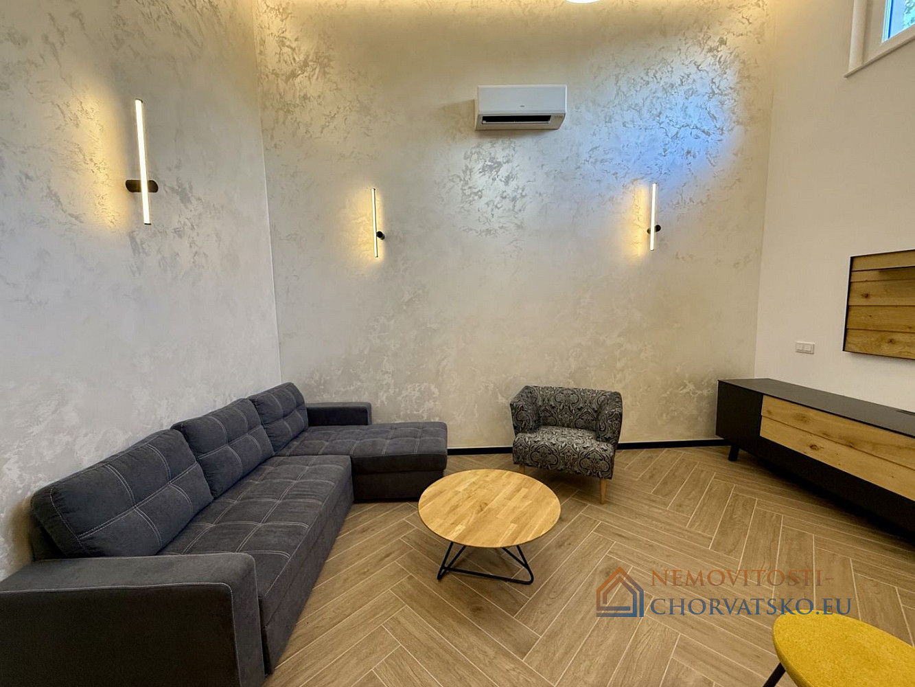 Prodej bytu 6+kk 75 m² – pohled 4