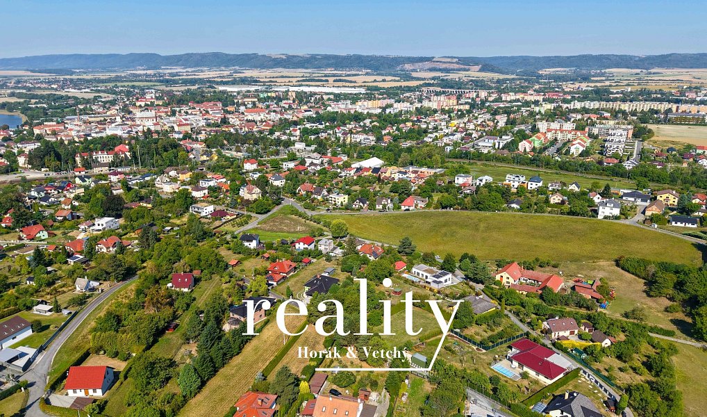 Prodej stavebního pozemku 2 200 m², Hranice – náhled fotky 32