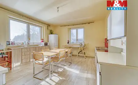 Prodej domu 230 m² s pozemkem 7 217 m², Maňovice, okres Klatovy