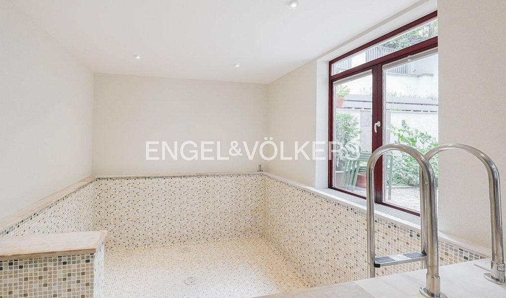 Pronájem domu 351 m² s pozemkem 223 m², Praha – náhled fotky 20