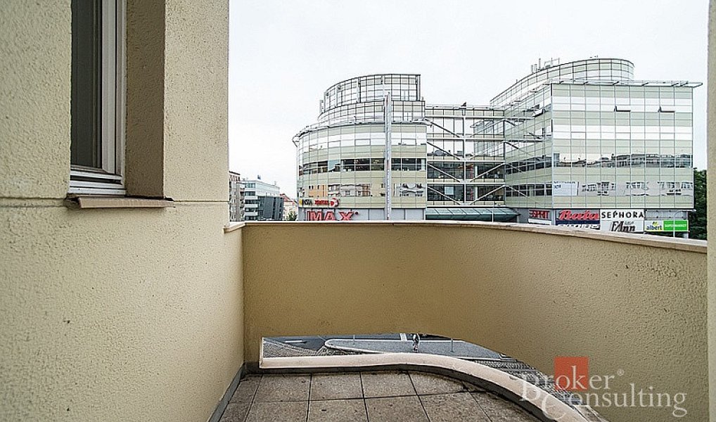 Pronájem kanceláře 110 m², Praha – náhled fotky 17
