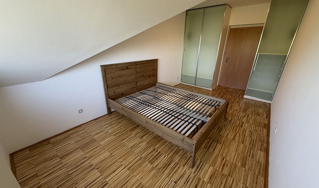 Prodej bytu 3+kk 74 m², Šestajovice – náhled fotky 9