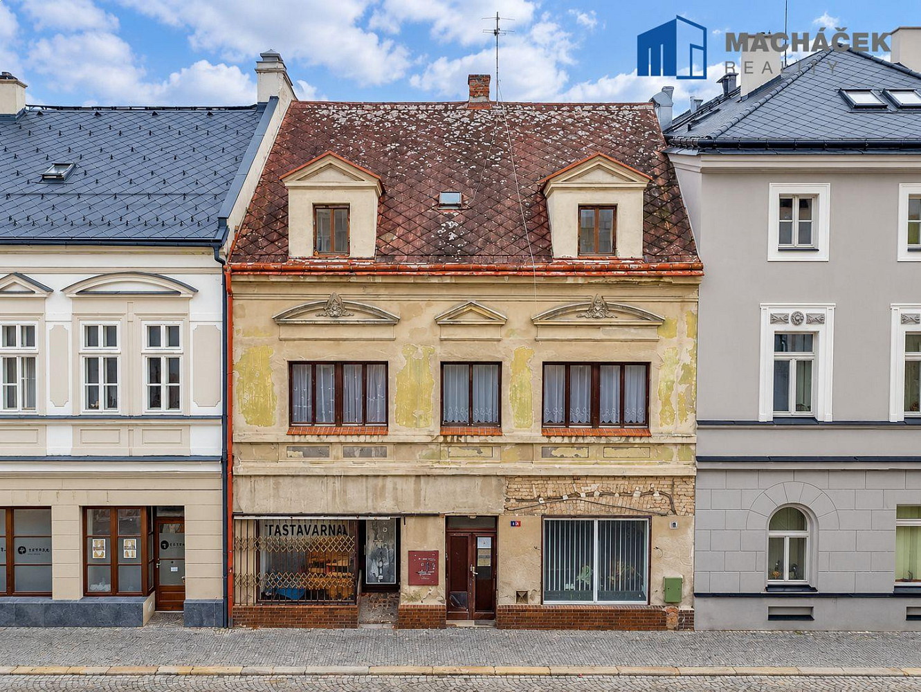 Prodej domu 300 m² s pozemkem 286 m²