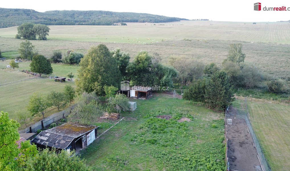 Prodej stavebního pozemku 810 m², Vroutek – náhled fotky 12