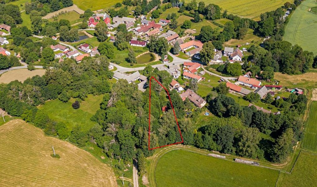 Prodej stavebního pozemku 1 277 m², Bořetín – náhled fotky 2
