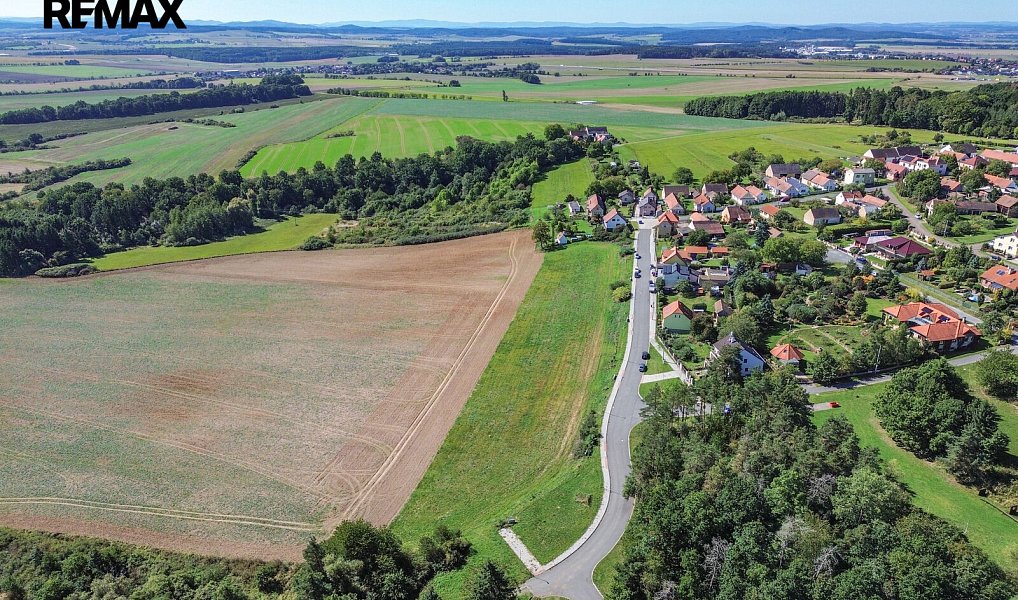 Prodej stavebního pozemku 800 m², Chlumčany – náhled fotky 10