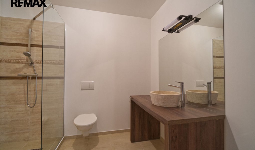 Prodej ubytovacího objektu 1 978 m², Jeseník – náhled fotky 42