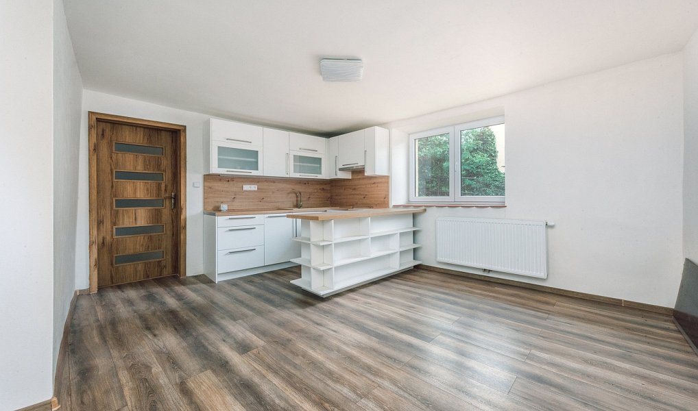 Prodej domu 105 m² s pozemkem 167 m², Chrast – náhled fotky 11
