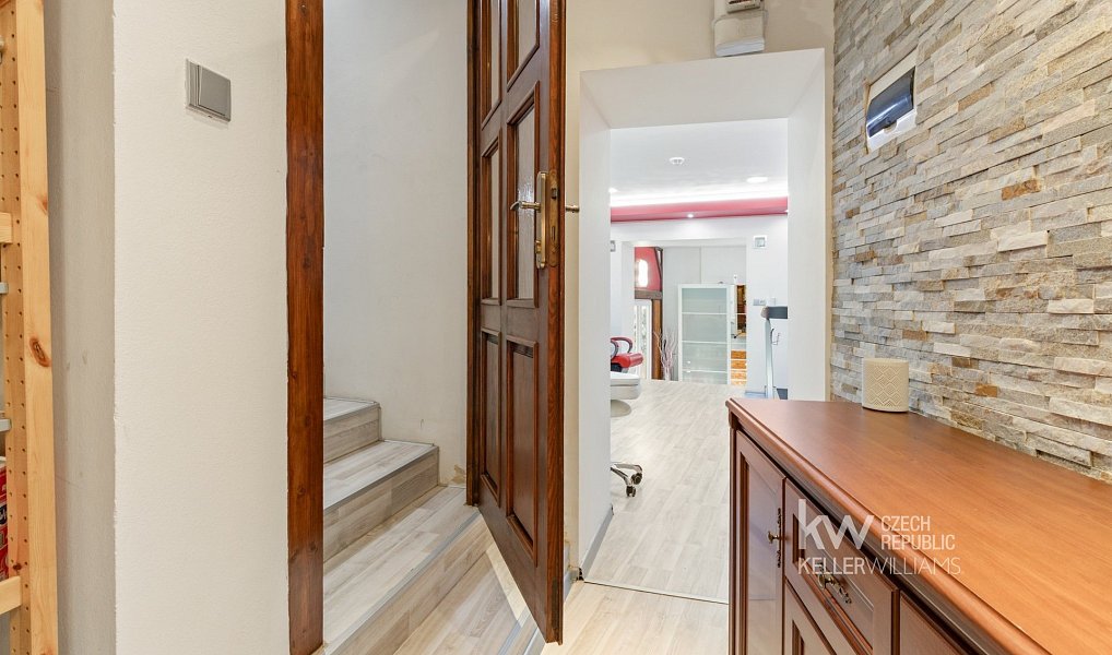 Prodej nájemního domu, činžáku 471 m², Nové Strašecí – náhled fotky 47