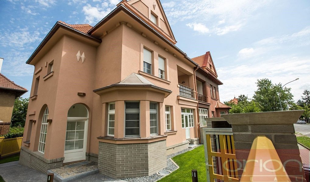 Pronájem domu 250 m² s pozemkem 351 m², Praha – náhled fotky 15