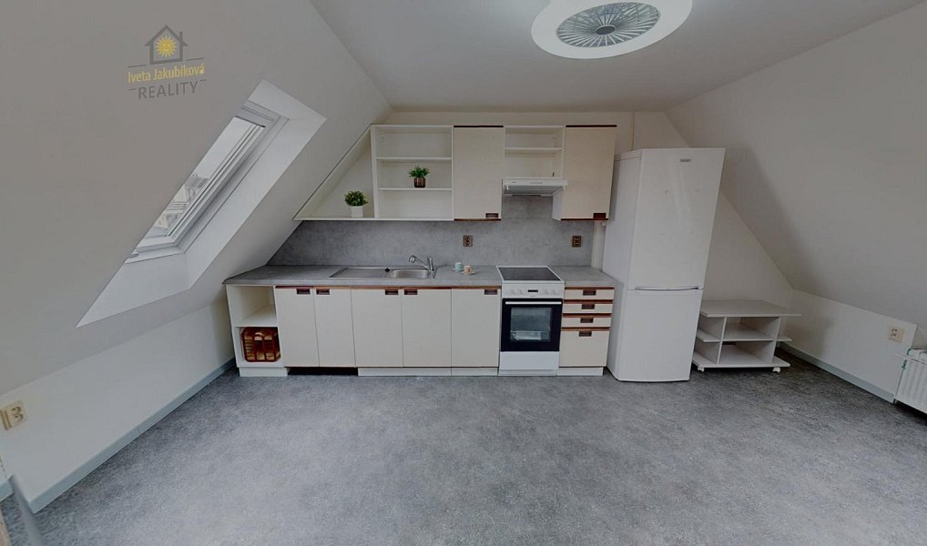 Pronájem bytu 3+1 60 m², Bělá pod Bezdězem – náhled fotky 2