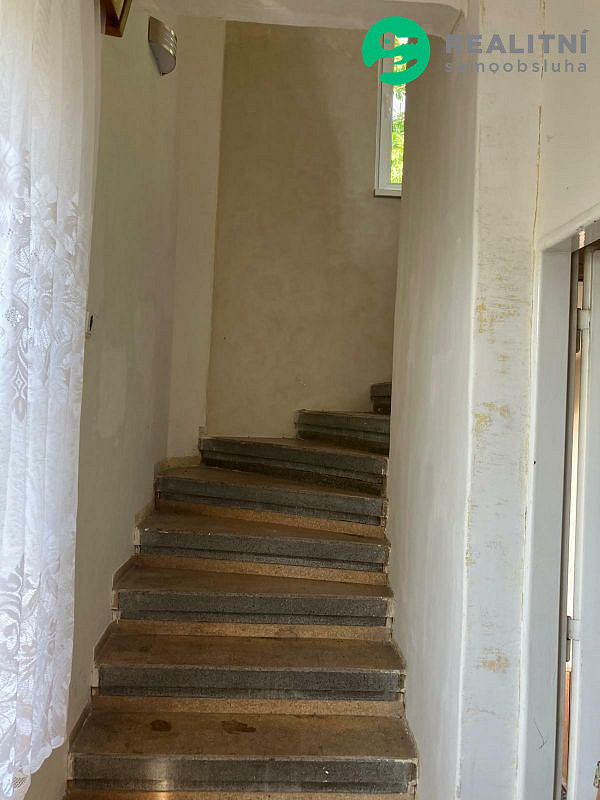 Prodej domu 254 m² s pozemkem 1 166 m² – fotografie 3