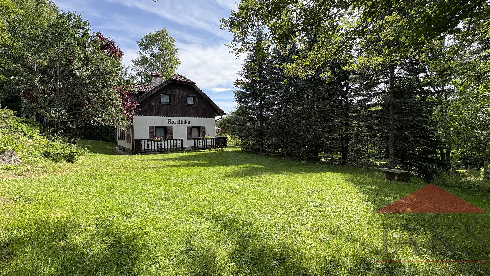 Prodej domu 120 m² s pozemkem 1 058 m² – fotografie 2