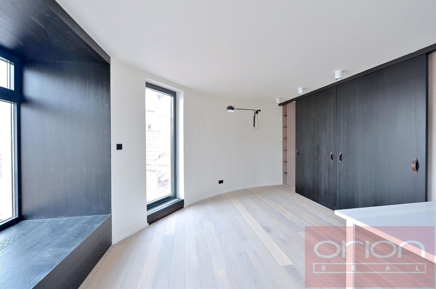 Pronájem bytu 2+kk 60 m² – pohled 3