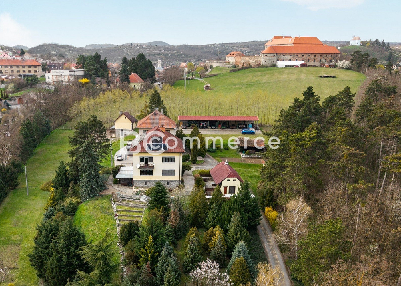 Prodej domu 270 m² s pozemkem 4 446 m²