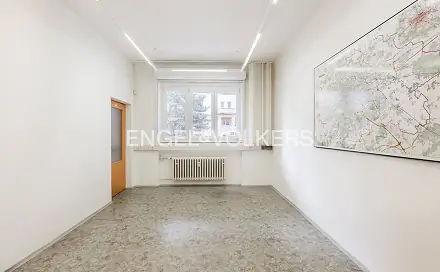 Pronájem komerčního objektu (jiného typu) 39 m², Jeseniova, Praha 3 - Žižkov