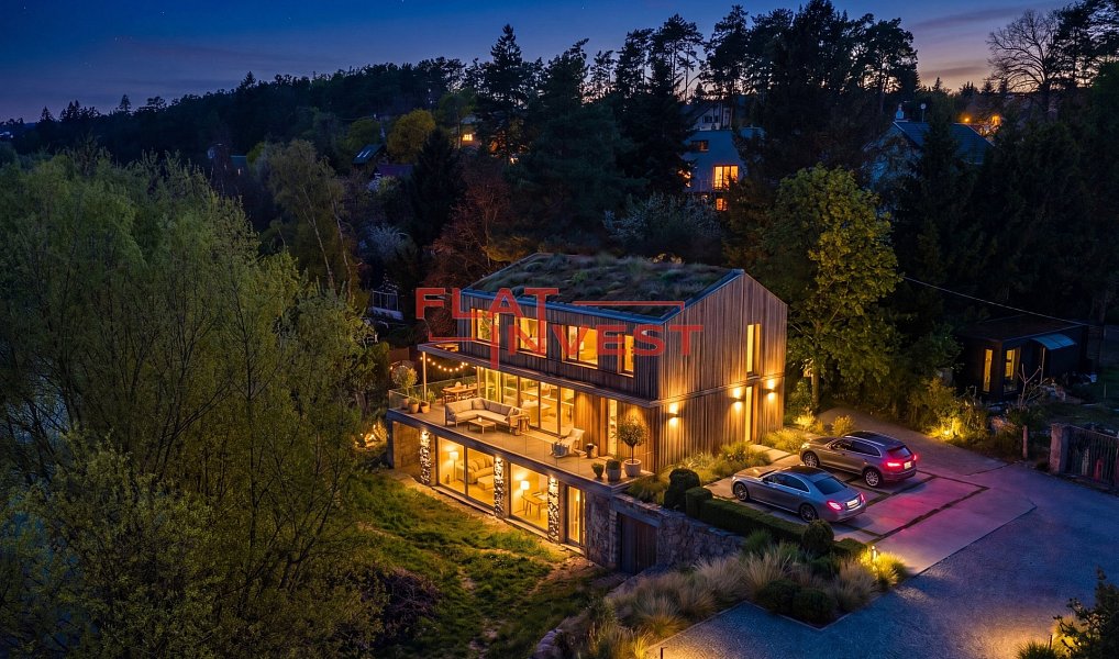 Prodej domu 207 m² s pozemkem 1 903 m², Lety – náhled fotky 2