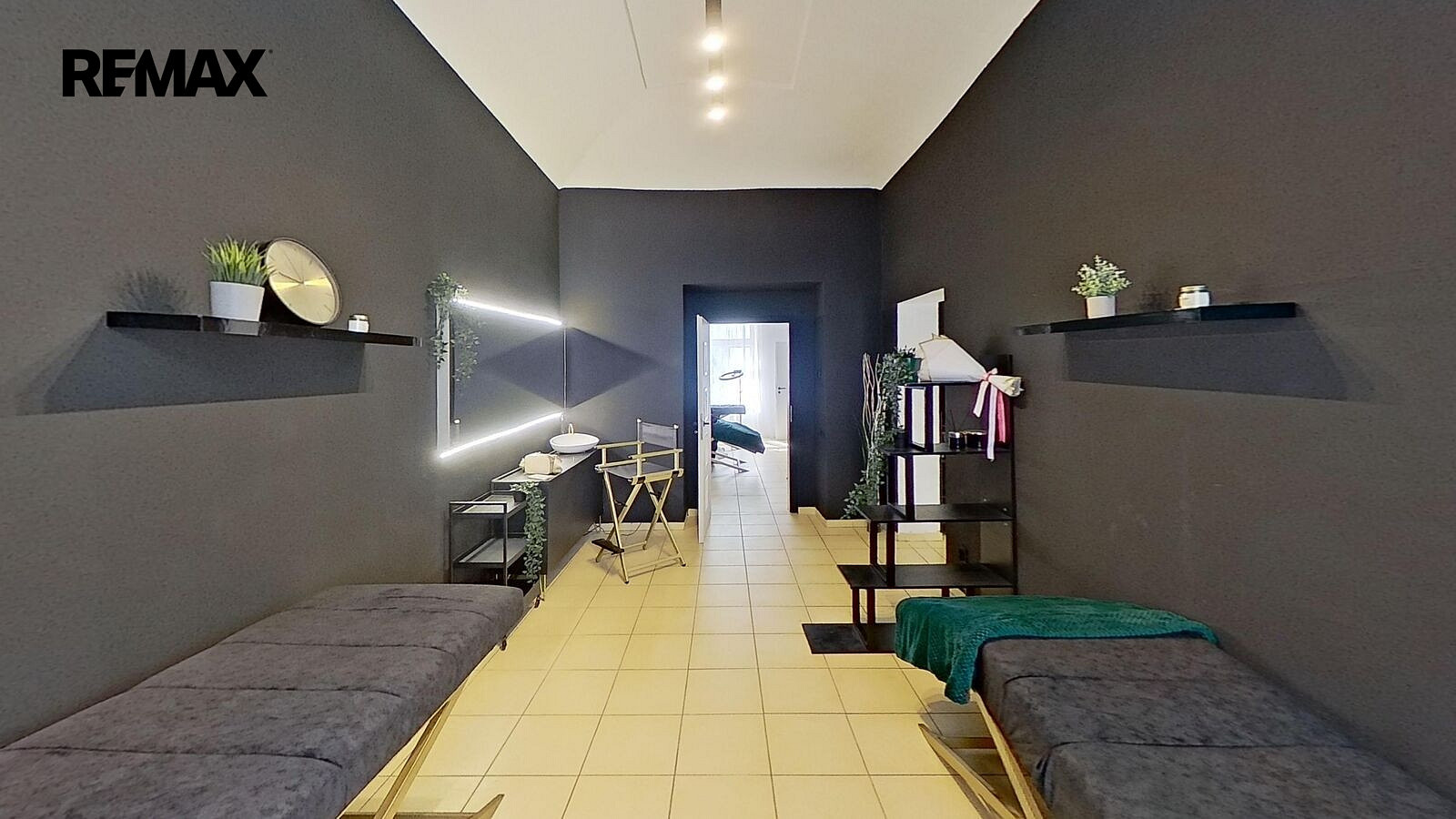 Pronájem obchodních prostor 56 m² – fotografie 3