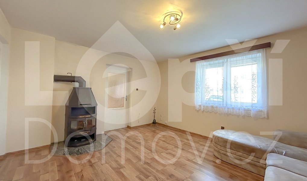 Prodej domu 185 m² s pozemkem 1 515 m², Vlčice – náhled fotky 10