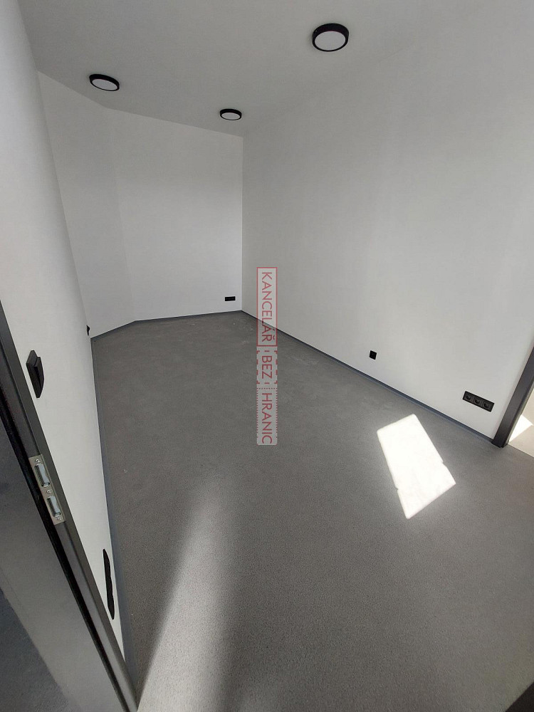 Pronájem skladovacích prostor 756 m² – fotografie 5