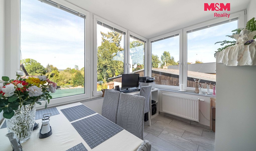 Prodej bytu 4+kk 64 m², Lochovice – náhled fotky 11