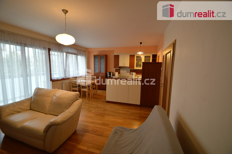 Pronájem bytu 2+kk 64 m² — photo 2
