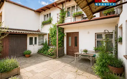 Prodej domu 120 m² s pozemkem 258 m², Kmochovo nám., Zásmuky, okres Kolín