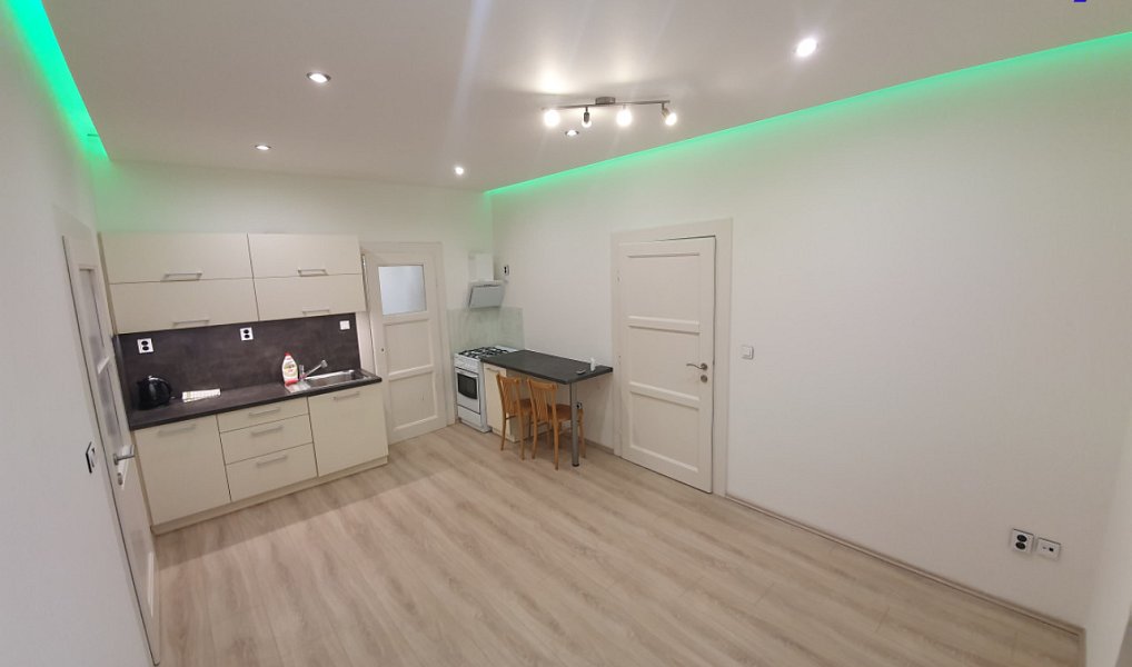 Pronájem bytu 2+kk 44 m², Olomouc – náhled fotky 2