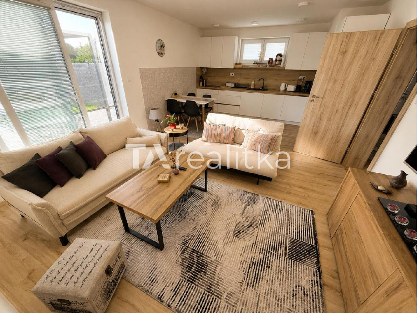 Pronájem bytu 3+kk 72 m² — photo 3
