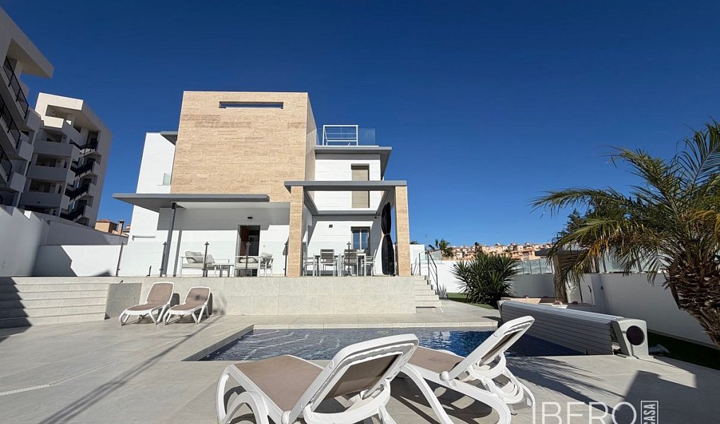 Prodej rodinného domu, 148 m², Villamartin