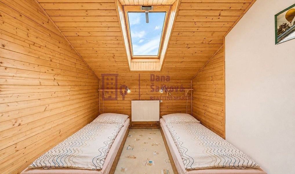 Prodej domu 210 m² s pozemkem 2 641 m², Rodvínov – náhled fotky 29