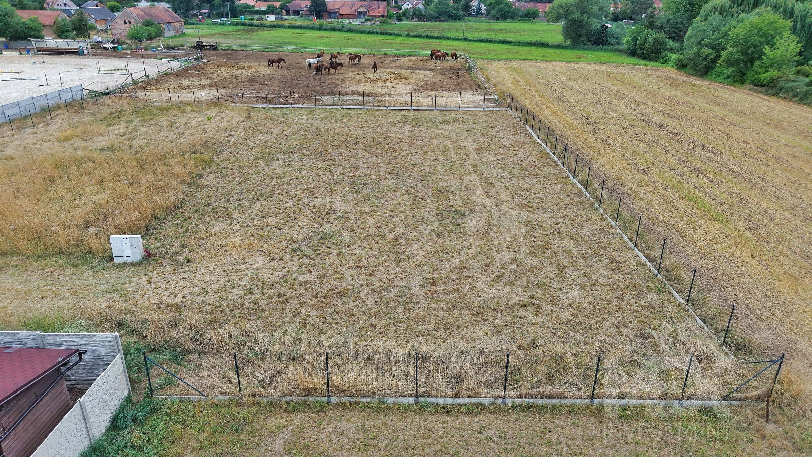 Prodej stavebního pozemku 808 m² – fotografie 3