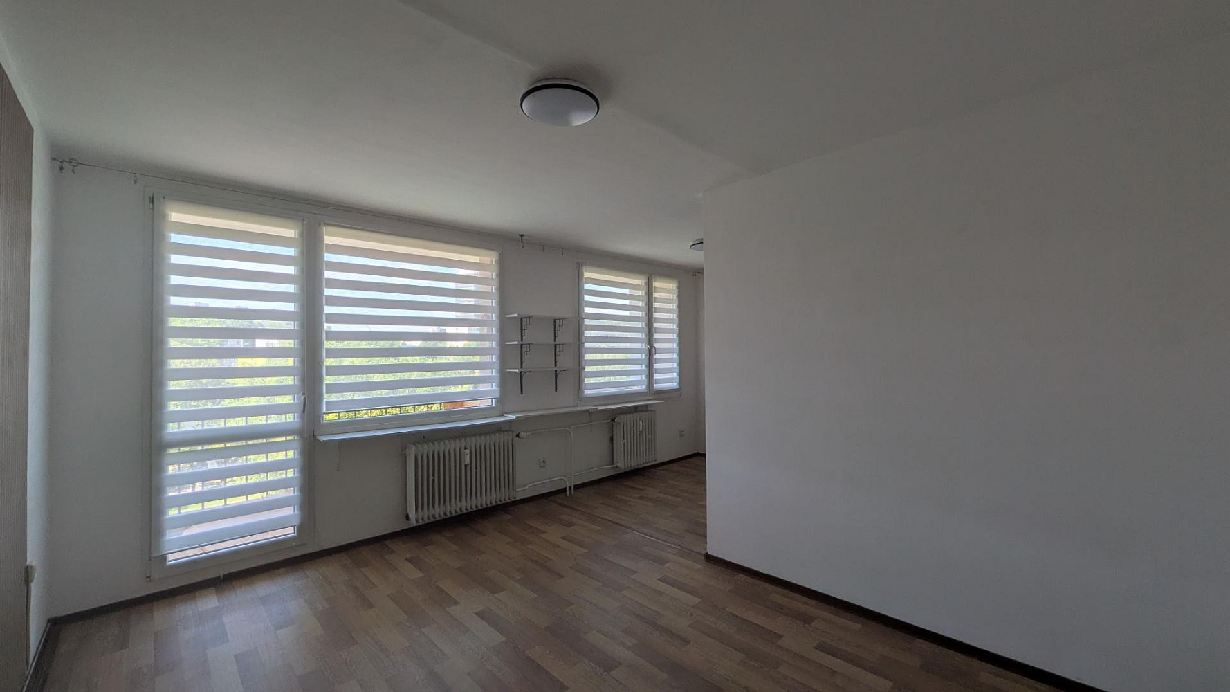 Pronájem bytu 3+kk 55 m² – fotografie 2