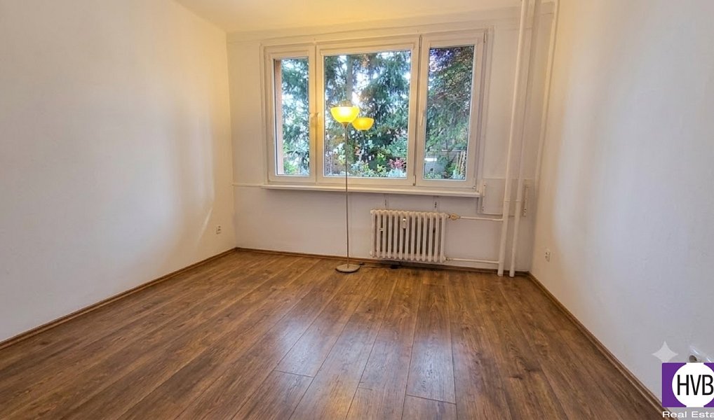 Prodej bytu 1+kk 24 m², Praha – náhled fotky 3
