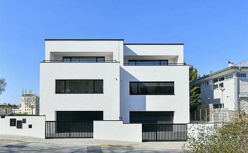 Prodej domu 282 m² s pozemkem 426 m², Praha 5 - Stodůlky, okres Praha
