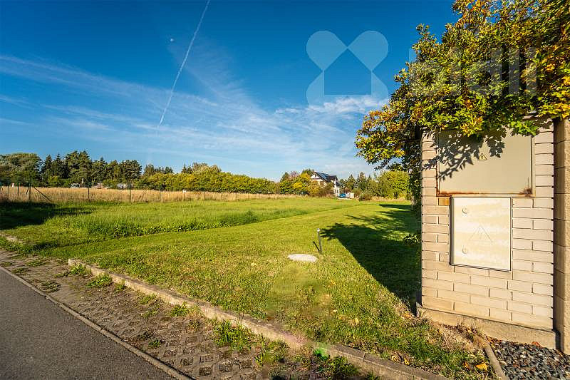 Prodej stavebního pozemku 786 m² – fotografie 3