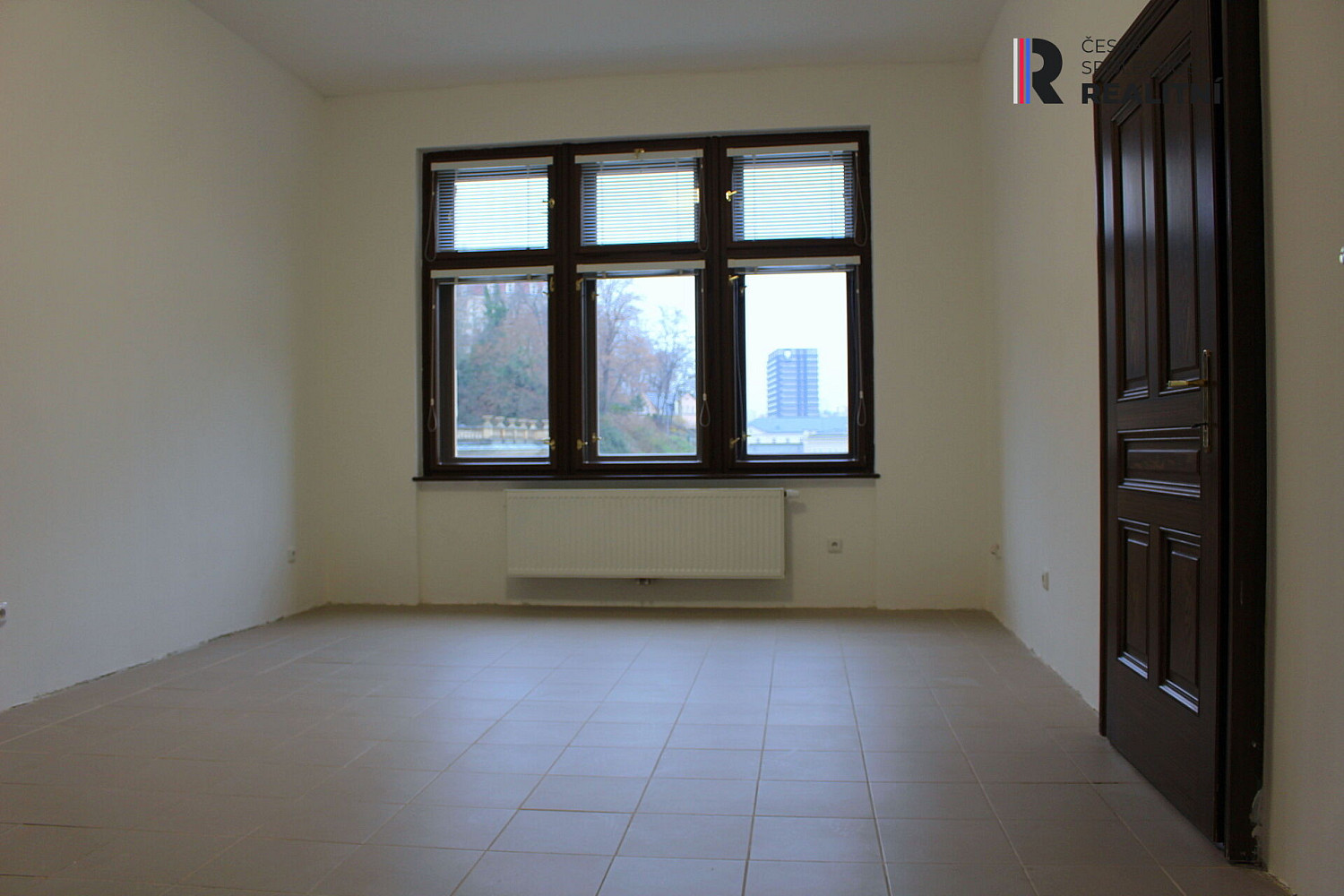 Pronájem kanceláře 107 m² - Pogled 2