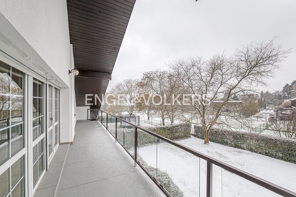 Pronájem domu 350 m² s pozemkem 761 m² — photo 5
