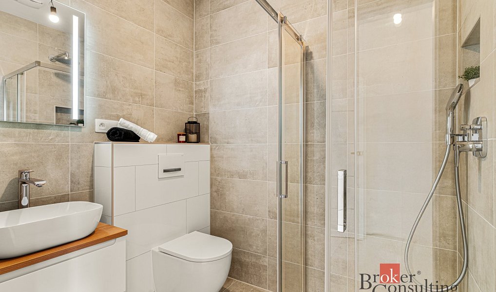 Prodej domu 160 m² s pozemkem 331 m², Milovice – náhled fotky 23