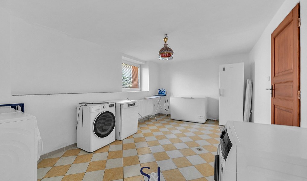 Prodej domu 245 m² s pozemkem 973 m², Nový Bor – náhled fotky 45