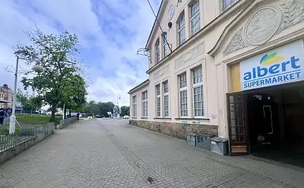 Pronájem obchodních prostor 43 m²