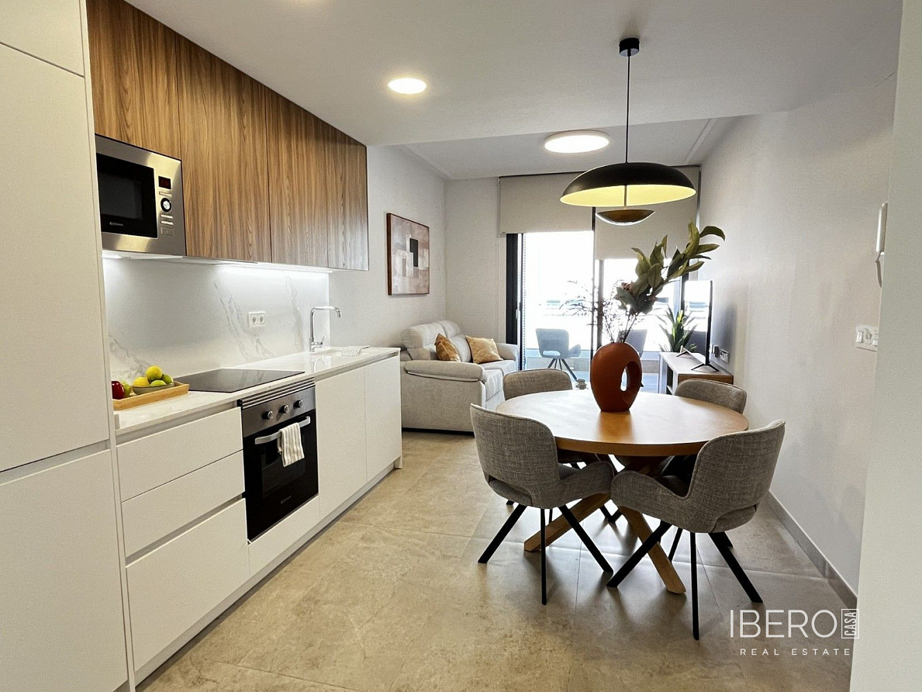 Prodej bytu 3+kk 82 m² — photo 2