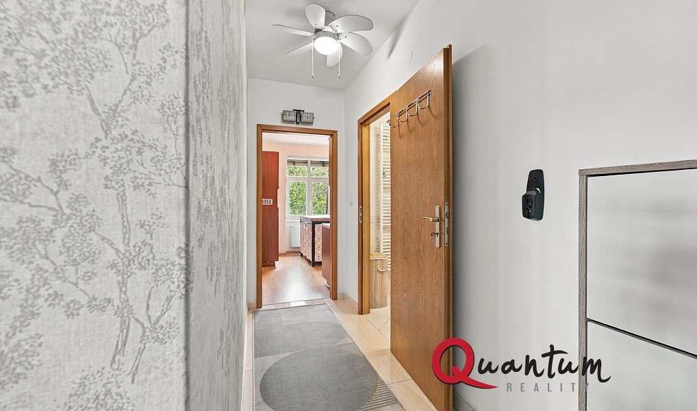 Prodej bytu 2+1 65 m², Praha – náhled fotky 17