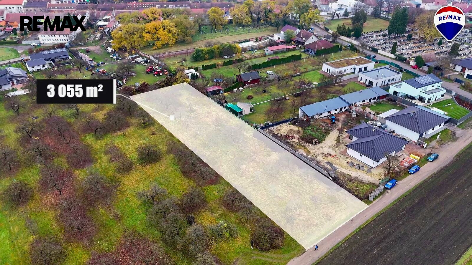 Prodej stavebního pozemku 3 055 m² — photo 2