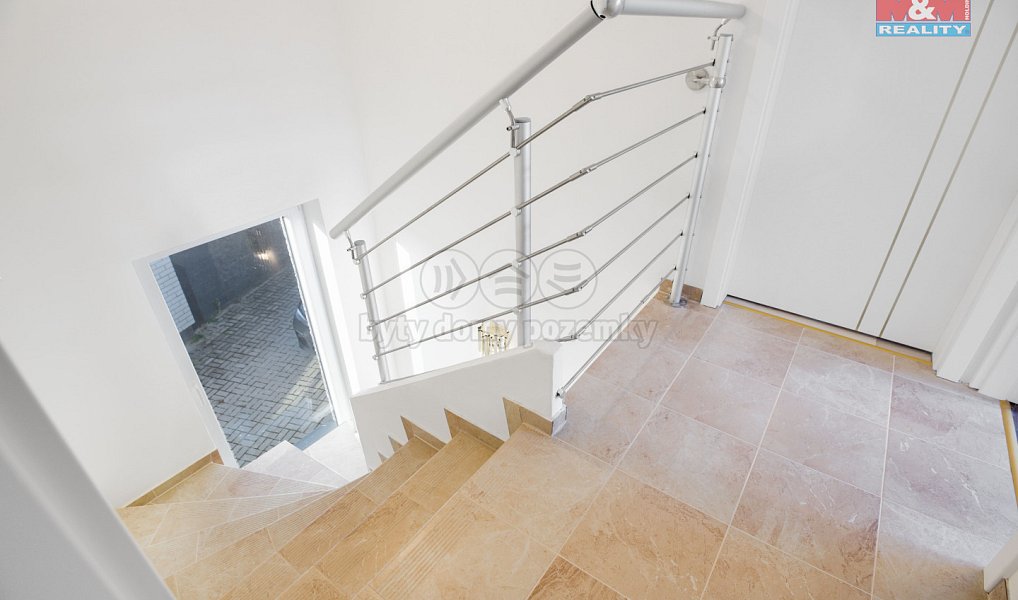 Prodej domu 234 m² s pozemkem 902 m², Kralupy nad Vltavou – náhled fotky 13